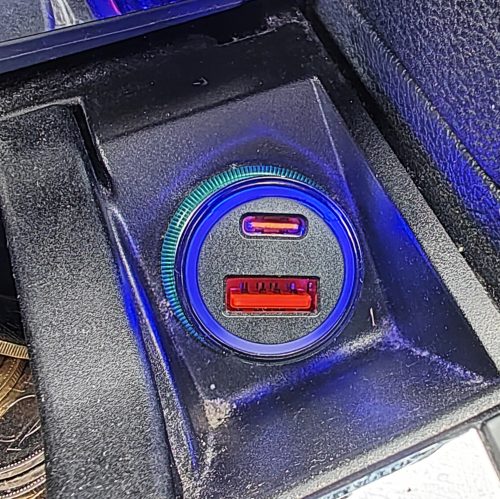 Kfz-Ladegerät + 3-in-1-Schnellladekabel – 48 W – Quick Charge 3.0 – 12–24 V LED 07AC+ SET