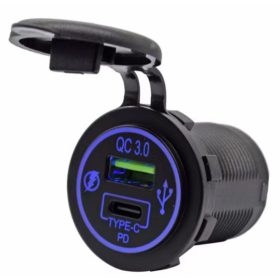 Eingebautes Ladegerät/Steckdose 12/24 V