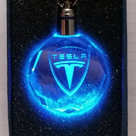 Tesla kulcstartó lézergravírozott váltakozó Led fénnyel
