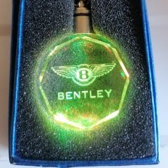   Bentley kulcstartó lézergravírozott váltakozó Led fénnyel