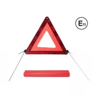 Elakadásjelző háromszögek – Kötelező biztonsági felszerelés autóba